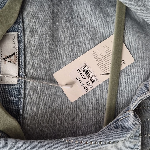 Jean Jacket - Picture 5 of 9